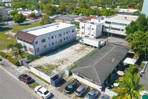 Immobilier commercial à vendre à Miami, Floride № 2051830 - photo 11