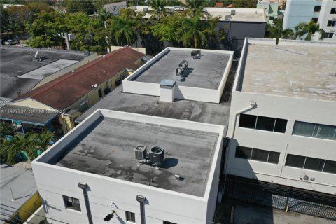 Immobilier commercial à vendre à Miami, Floride № 2051830 - photo 19