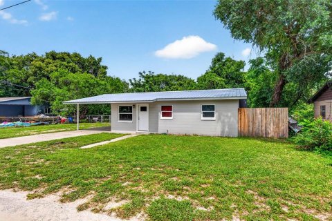 Villa ou maison à Dade City, Floride 3 chambres, 72.84 m2 № 2132440