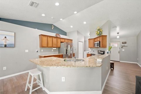 Casa en venta en Weeki Wachee, Florida, 3 dormitorios, 162.02 m2 № 2199491 - foto 19