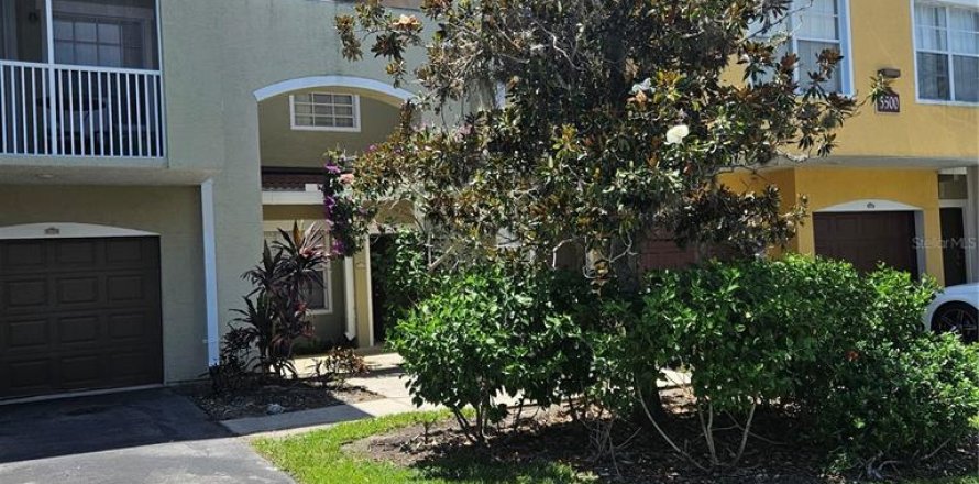 Condominio en Sarasota, Florida, 1 dormitorio  № 1870206
