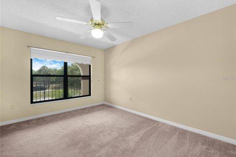 Condo in Lake Wales, Florida, 2 bedrooms  № 2377843 - photo 17