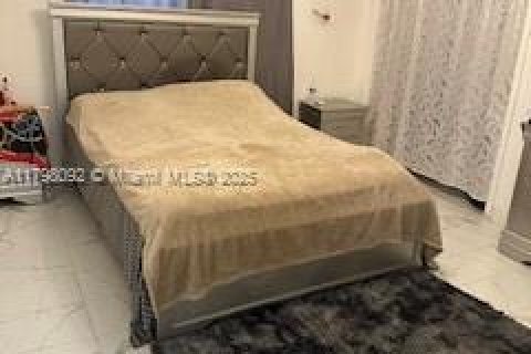 Купить виллу или дом в Майами, Флорида 3 спальни, 129.51м2, № 1875219 - фото 7