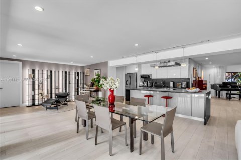 Villa ou maison à vendre à Miami Shores, Floride: 4 chambres, 292.18 m2 № 1989968 - photo 23