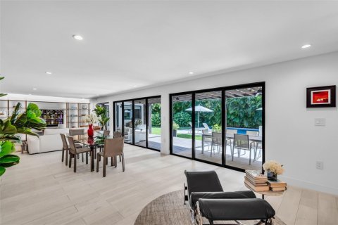 Villa ou maison à vendre à Miami Shores, Floride: 4 chambres, 292.18 m2 № 1989968 - photo 2