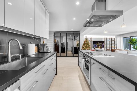 Villa ou maison à vendre à Miami Shores, Floride: 4 chambres, 292.18 m2 № 1989968 - photo 20