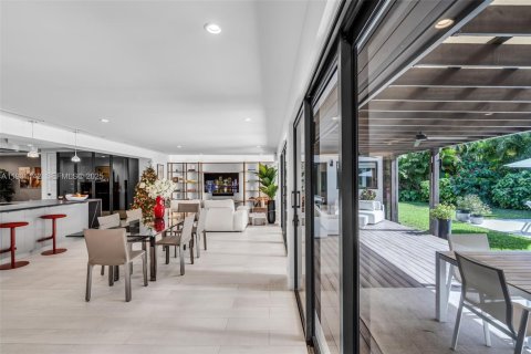 Villa ou maison à vendre à Miami Shores, Floride: 4 chambres, 292.18 m2 № 1989968 - photo 3