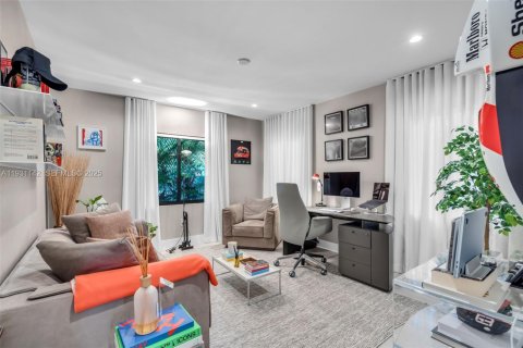 Villa ou maison à vendre à Miami Shores, Floride: 4 chambres, 292.18 m2 № 1989968 - photo 25