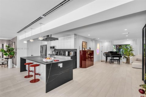 Villa ou maison à vendre à Miami Shores, Floride: 4 chambres, 292.18 m2 № 1989968 - photo 15