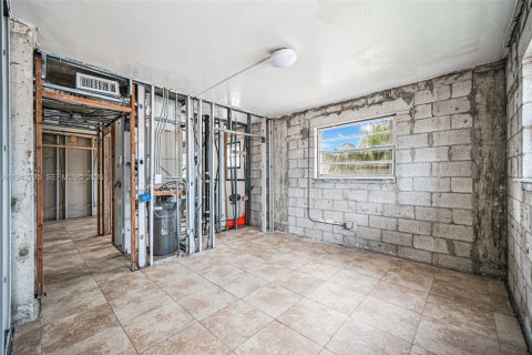 Copropriété à vendre à Miami, Floride: 2 chambres, 69.49 m2 № 2010882 - photo 22