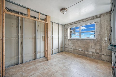 Copropriété à vendre à Miami, Floride: 2 chambres, 69.49 m2 № 2010882 - photo 19