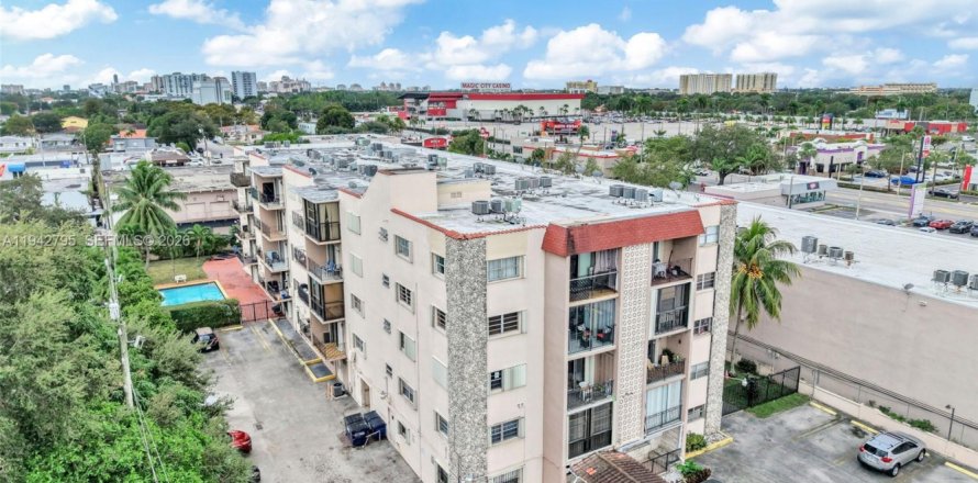 Condo à Miami, Floride, 2 chambres  № 2010882