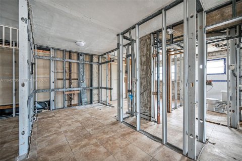 Copropriété à vendre à Miami, Floride: 2 chambres, 69.49 m2 № 2010882 - photo 15