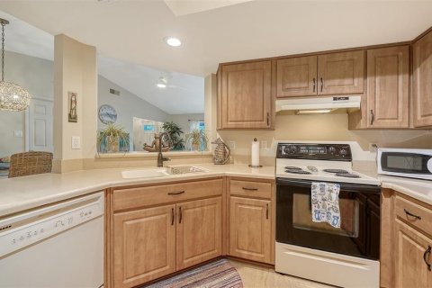 Villa ou maison à vendre à Sarasota, Floride: 2 chambres, 95.5 m2 № 2427503 - photo 16