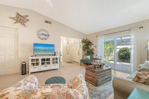 Villa ou maison à vendre à Sarasota, Floride: 2 chambres, 95.5 m2 № 2427503 - photo 11