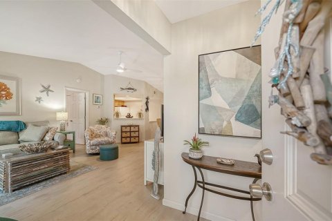 Villa ou maison à vendre à Sarasota, Floride: 2 chambres, 95.5 m2 № 2427503 - photo 6