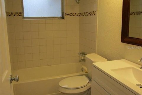 House in Holiday, Florida 2 bedrooms, 116.96 sq.m. № 1791866 - photo 6