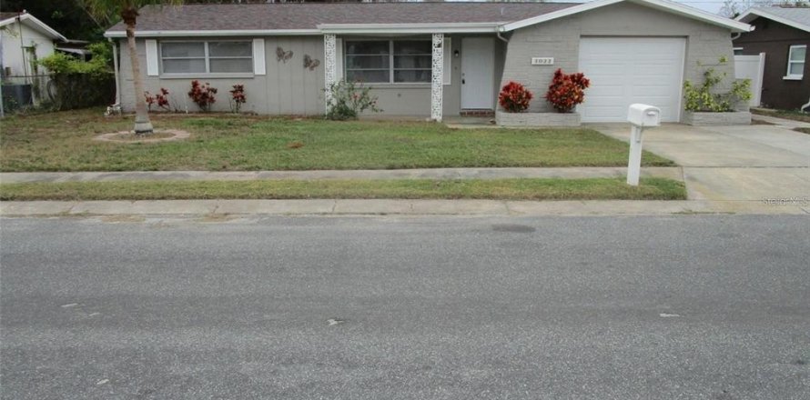 Casa en Holiday, Florida 2 dormitorios, 116.96 m2 № 1791866