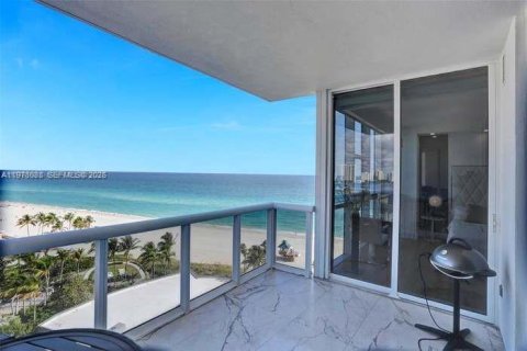 Copropriété à vendre à Sunny Isles Beach, Floride: 2 chambres, 139.26 m2 № 2042014 - photo 22