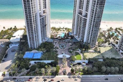 Copropriété à vendre à Sunny Isles Beach, Floride: 2 chambres, 139.26 m2 № 2042014 - photo 5
