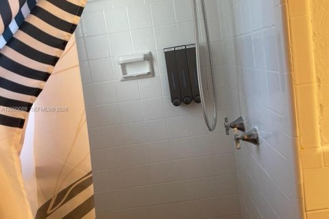 Купить коммерческую недвижимость в Холливуд, Флорида 155.33м2, № 2069152 - фото 6