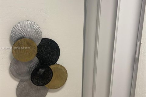 Купить коммерческую недвижимость в Холливуд, Флорида 155.33м2, № 2069152 - фото 7