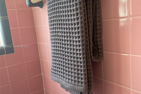 Купить коммерческую недвижимость в Холливуд, Флорида 155.33м2, № 2069152 - фото 13