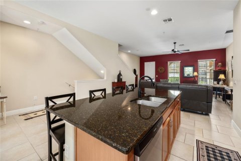 Adosado en venta en Lake Mary, Florida, 3 dormitorios, 203.55 m2 № 2093824 - foto 11