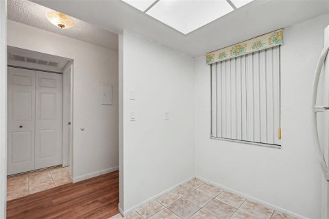 Condominio en venta en Clearwater, Florida, 1 dormitorio, 59.83 m2 № 2231279 - foto 25