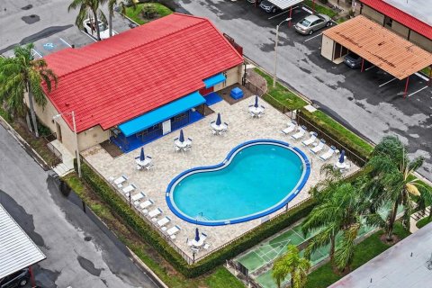Condominio en venta en Clearwater, Florida, 1 dormitorio, 59.83 m2 № 2231279 - foto 15