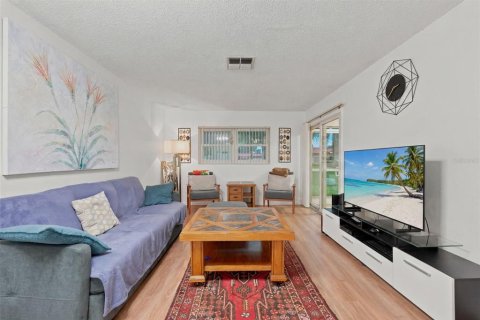 Condominio en venta en Clearwater, Florida, 1 dormitorio, 59.83 m2 № 2231279 - foto 8