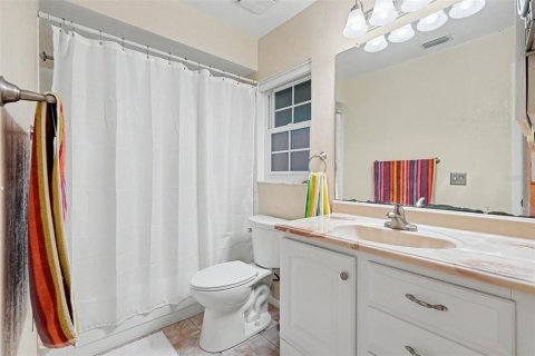 Condominio en venta en Clearwater, Florida, 1 dormitorio, 59.83 m2 № 2231279 - foto 5