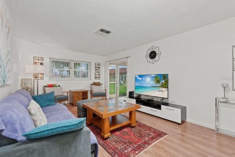 Condominio en venta en Clearwater, Florida, 1 dormitorio, 59.83 m2 № 2231279 - foto 27