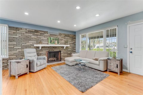 Villa ou maison à vendre à Daytona Beach, Floride: 2 chambres, 89.19 m2 № 1743145 - photo 2
