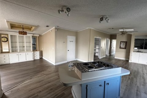 Снять в аренду квартиру в Хомстед, Флорида 3 спальни, 157м2, № 1809352 - фото 12