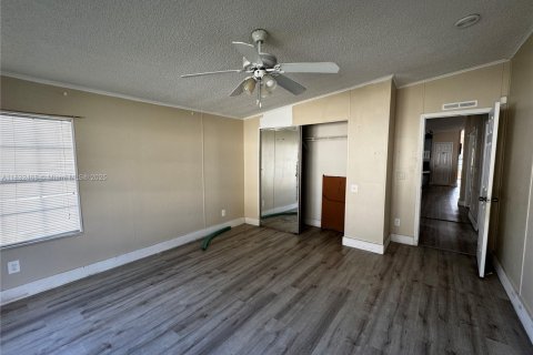 Снять в аренду квартиру в Хомстед, Флорида 3 спальни, 157м2, № 1809352 - фото 3