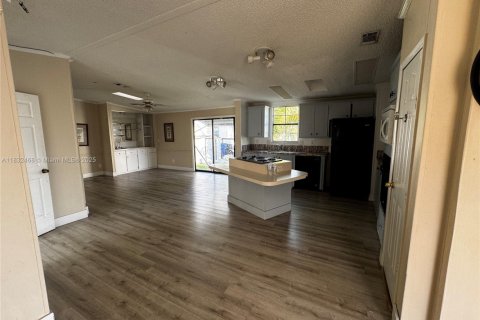 Снять в аренду квартиру в Хомстед, Флорида 3 спальни, 157м2, № 1809352 - фото 18