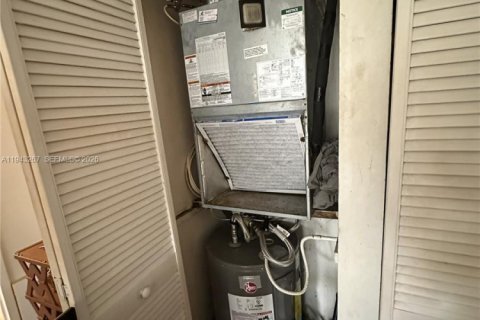 Condo in Sunny Isles Beach, Florida, 1 bedroom  № 2000783 - photo 13