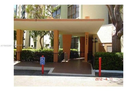 Condo in Sunny Isles Beach, Florida, 1 bedroom  № 2000783 - photo 18