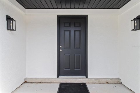 House in Citrus Springs, Florida 4 bedrooms, 190.54 sq.m. № 1732855 - photo 3