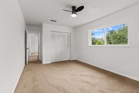 House in Citrus Springs, Florida 4 bedrooms, 190.54 sq.m. № 1732855 - photo 25