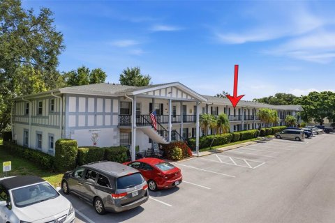 Condo in Dunedin, Florida, 2 bedrooms  № 2196823