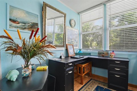 Condo in Dunedin, Florida, 2 bedrooms № 2196823 - photo 22
