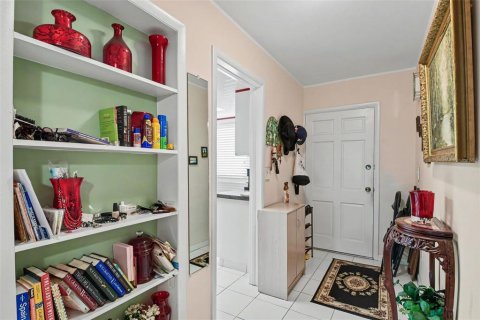 Condo in Dunedin, Florida, 2 bedrooms № 2196823 - photo 7