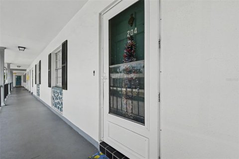 Condo in Dunedin, Florida, 2 bedrooms № 2196823 - photo 4