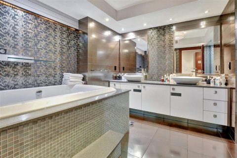 Купить кондоминиум в Авентура, Флорида 2 спальни, 169.55м2, № 1606714 - фото 28