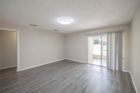 Apartamento en alquiler en Poinciana, Florida, 3 dormitorios, 115.38 m2 № 1782285 - foto 5