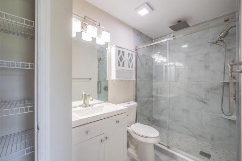 Apartamento en alquiler en Poinciana, Florida, 3 dormitorios, 115.38 m2 № 1782285 - foto 18