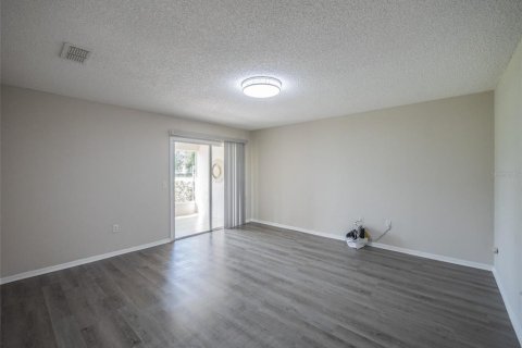 Apartamento en alquiler en Poinciana, Florida, 3 dormitorios, 115.38 m2 № 1782285 - foto 7