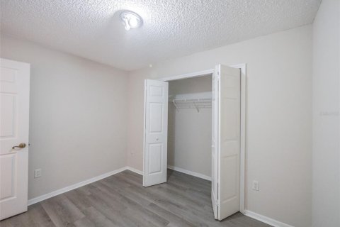 Apartamento en alquiler en Poinciana, Florida, 3 dormitorios, 115.38 m2 № 1782285 - foto 10